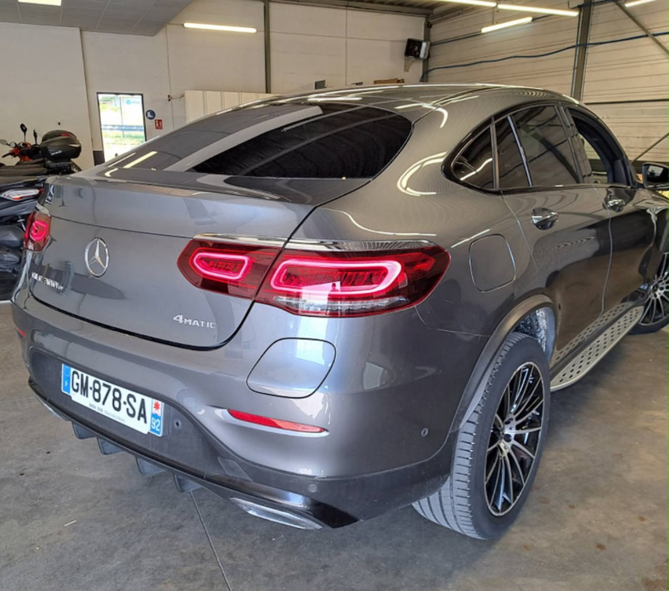 MERCEDES GLC 2023